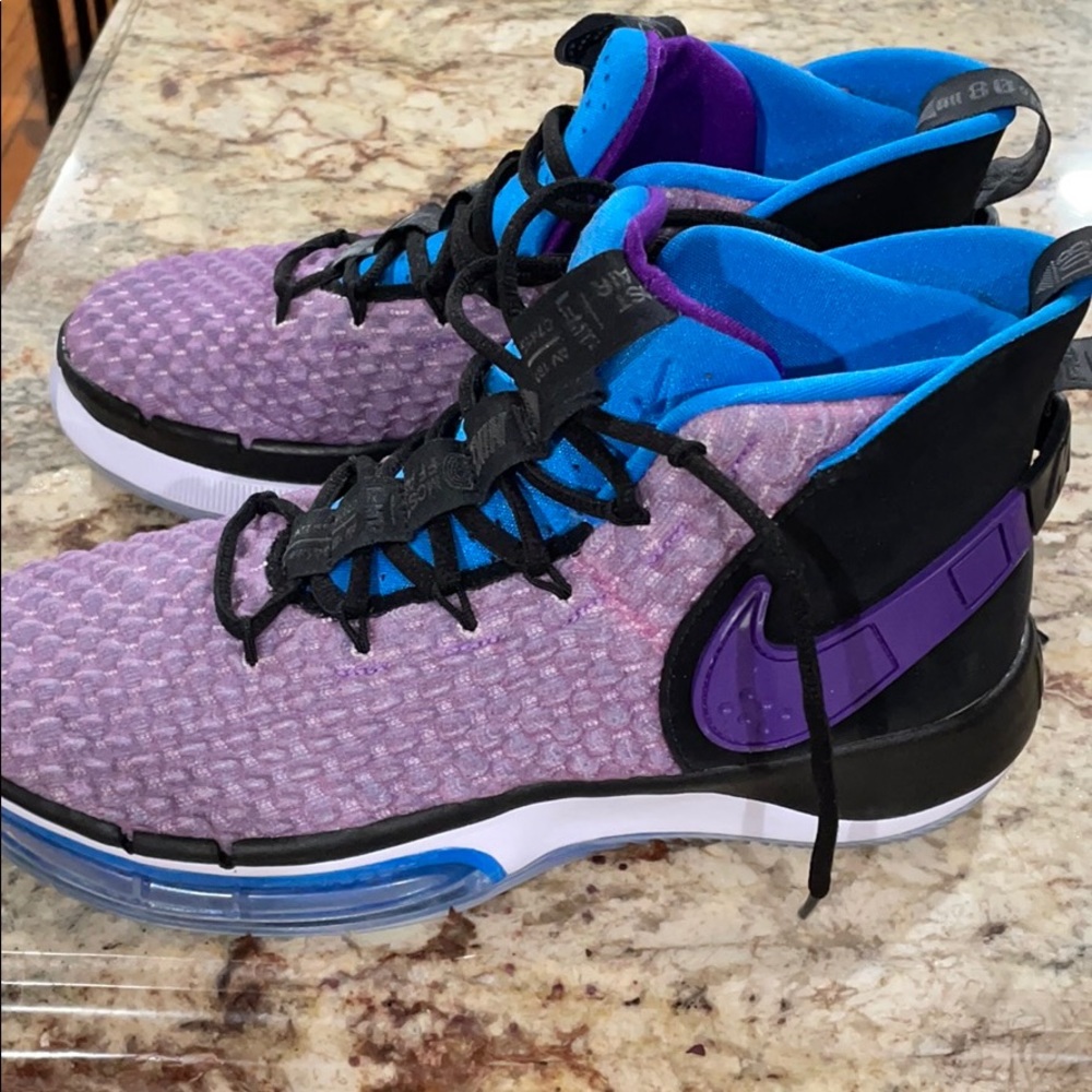 Nike boots